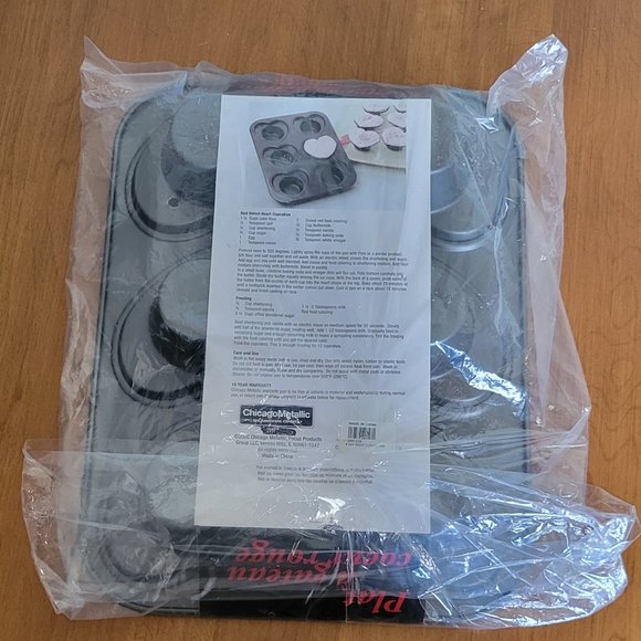 Chicago Metallic Heart Cupcake Pan NOS Vintage - Picture 8 of 8